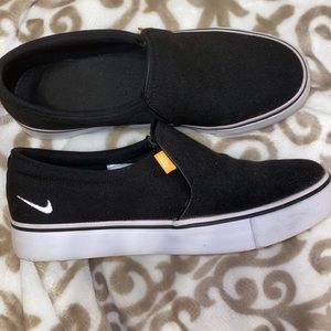 Black Nike shoes